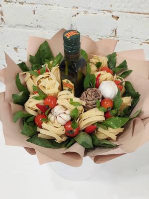 Итальянский букет с пастой, травами и оливковым маслом