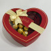 Розы и Ferrero Rocher в коробке в виде сердца