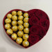 Розы и Ferrero Rocher в коробке в виде сердца