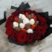 Букет из красных роз и клубники в шоколаде